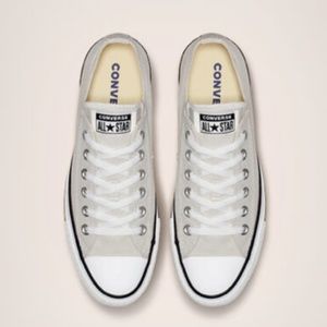 Chuck Taylor All-Star Low-Top Converse Unisex Shoes in Color Mouse (Gray) W8 M6
